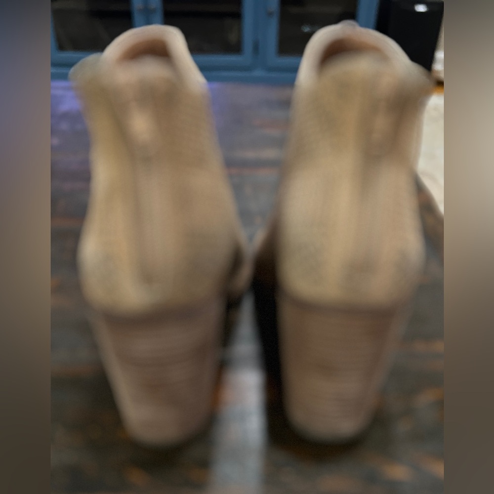 Lucky Brand Vacob Suede Perforated Ankle Boots - Picture 4 of 4